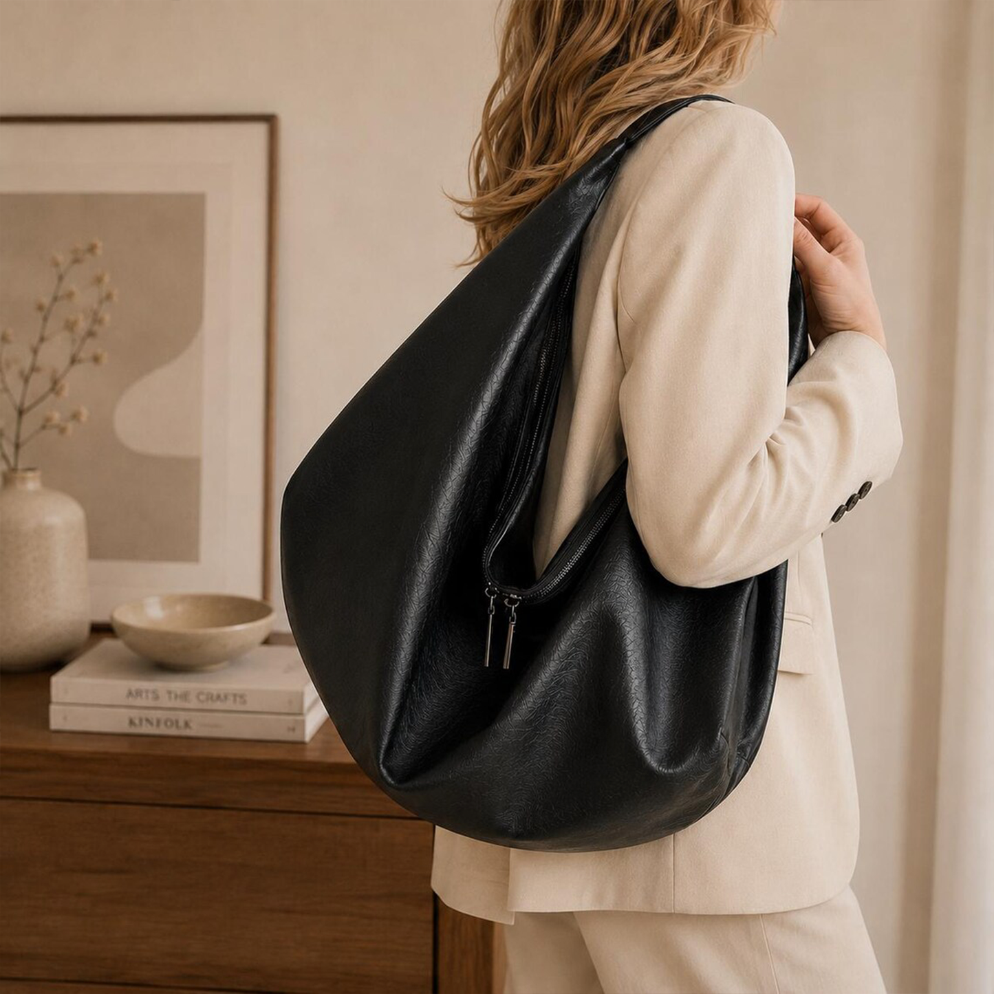 Übergroße Hobo-Schultertasche mit locker fallender Silhouette und Doppelreißverschluss