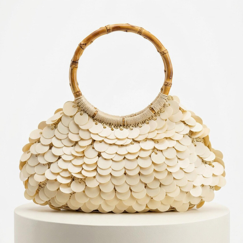 Boho Handtasche mit Bambus-Ringgriff und übereinander fallenden schimmernden Rundverzierungen